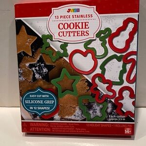 NIB Joyin 13-piece Stainless Cookie Cutters